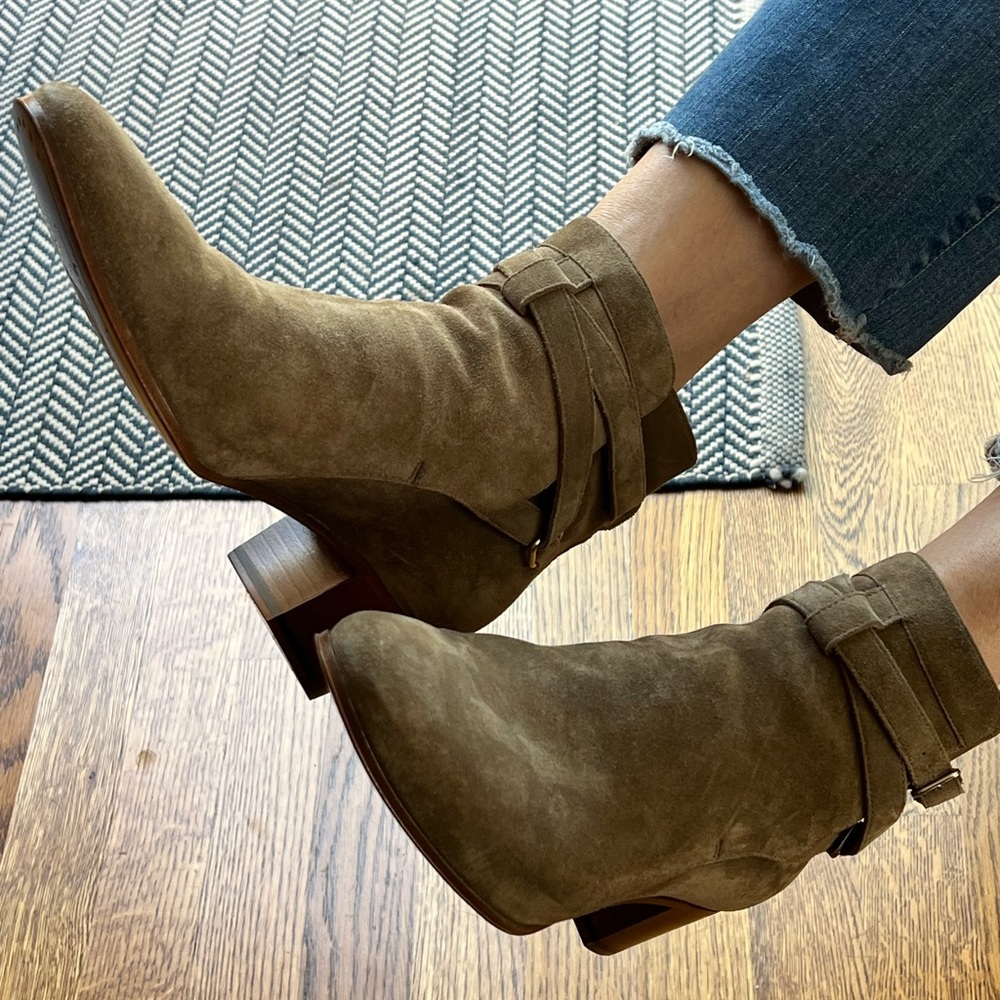 Grey size 39.5 Suede Saint Laurent ankle boot Blake